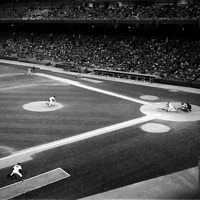B&W 9 //images.artistrunwebsite.com/gallery/img_149291355122598_large.jpg?1425008138