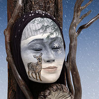 SNOWFLAKE_mask-face-detail-website //images.artistrunwebsite.com/gallery/img_1589431445226752_large.jpg?1450421233