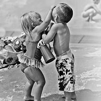 Sibling Rivalry //images.artistrunwebsite.com/gallery/img_1899751464852551_large.jpg?1476597252