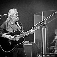 Gregg Allman //images.artistrunwebsite.com/gallery/img_1902591464945514_large.jpg?1465893887