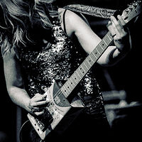 Samantha Fish //images.artistrunwebsite.com/gallery/img_1921351465893602_large.jpg?1465893837