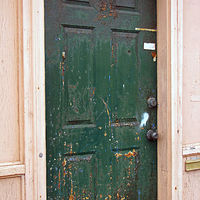 green door //images.artistrunwebsite.com/gallery/img_2049441473925264_large.jpg?1473927333
