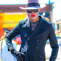 Street Performer II //images.artistrunwebsite.com/gallery/img_2060651474866590_large.jpg?1476597251
