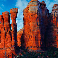 Cathredral Rocks //images.artistrunwebsite.com/gallery/img_2061461474872541_large.jpg?1488509468