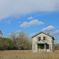 Used To Live Here //images.artistrunwebsite.com/gallery/img_2063421475009273_large.jpg?1475087978