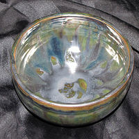 Small Bowl //images.artistrunwebsite.com/gallery/img_2087051476764306_large.jpg?1480489436