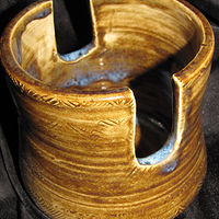 Sponge Holder view 2 //images.artistrunwebsite.com/gallery/img_2087101476764528_large.jpg?1480489436
