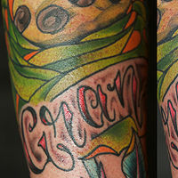 Gran's Cookie and Rose Tattoo //images.artistrunwebsite.com/gallery/img_24031343953991_large.jpg?1499946672