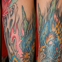 Dragon and Lotus Tattoo //images.artistrunwebsite.com/gallery/img_24091343954093_large.jpg?1425004701