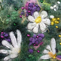 Daisies by the Sea - detail //images.artistrunwebsite.com/gallery/img_2412671503596974_large.jpg?1526330391
