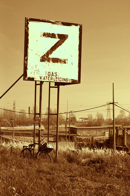 z by Chloé Surprenant
