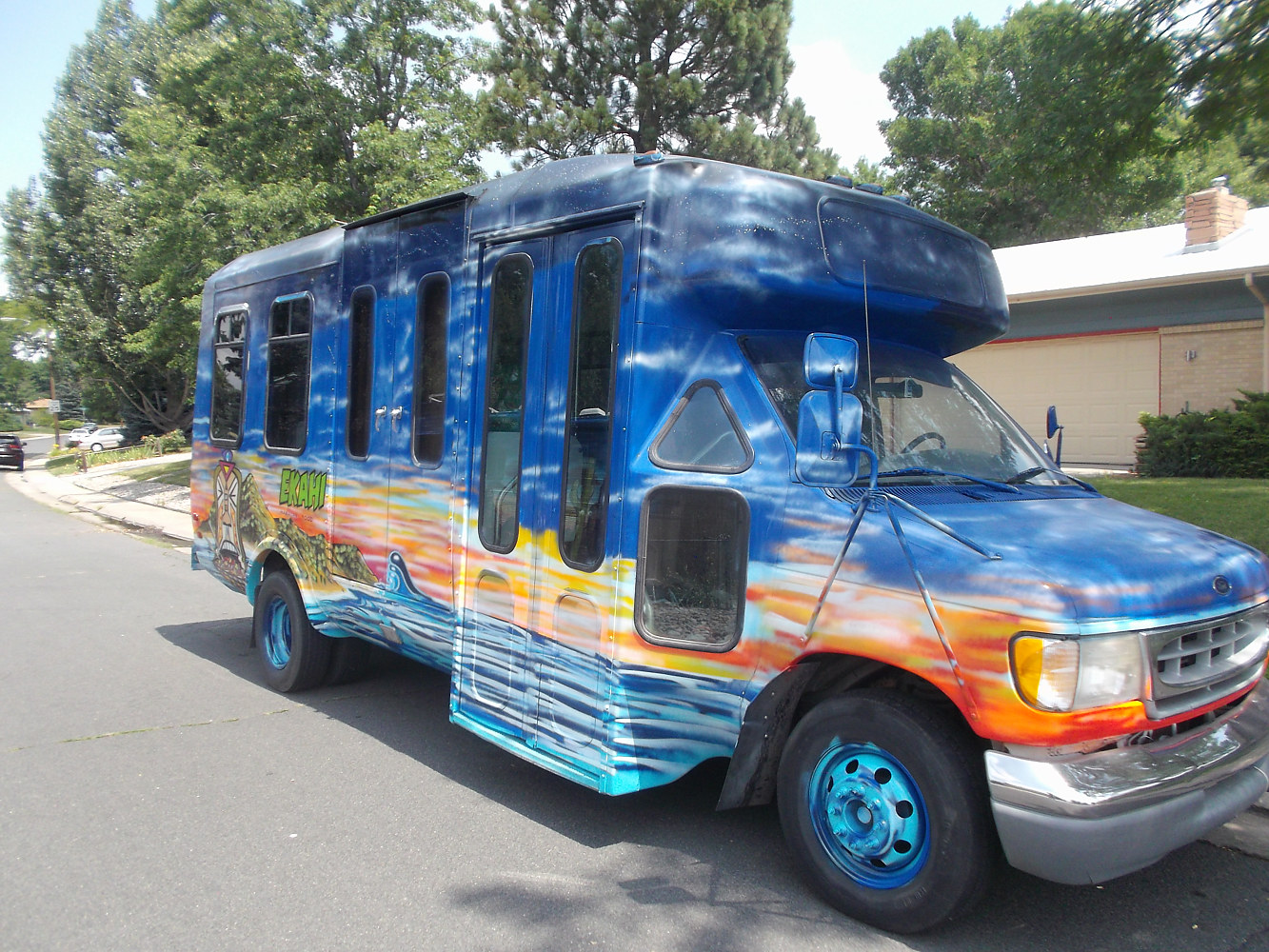 Ekahi Hawaiian Food Truck by Isaac Carpenter