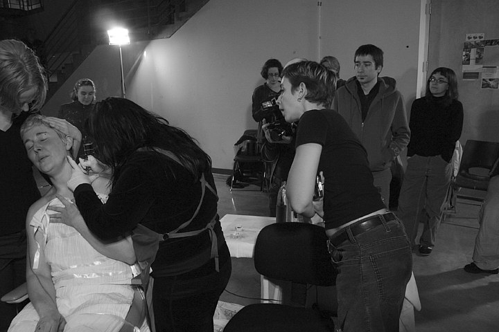 Seam 11 Neck lean crowd by Julianna Barabas