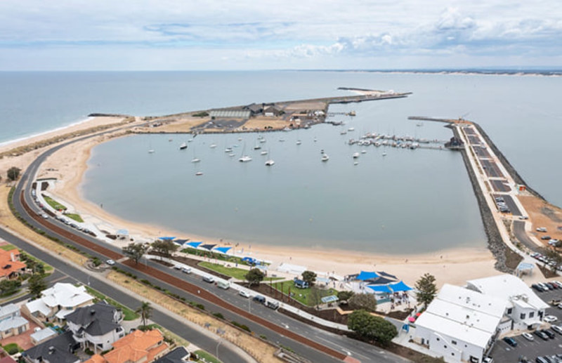 2022 Panoramic Photo of Jetty Road (right) with restored Arrol Gantry Electric Crane by Amarie Bergman